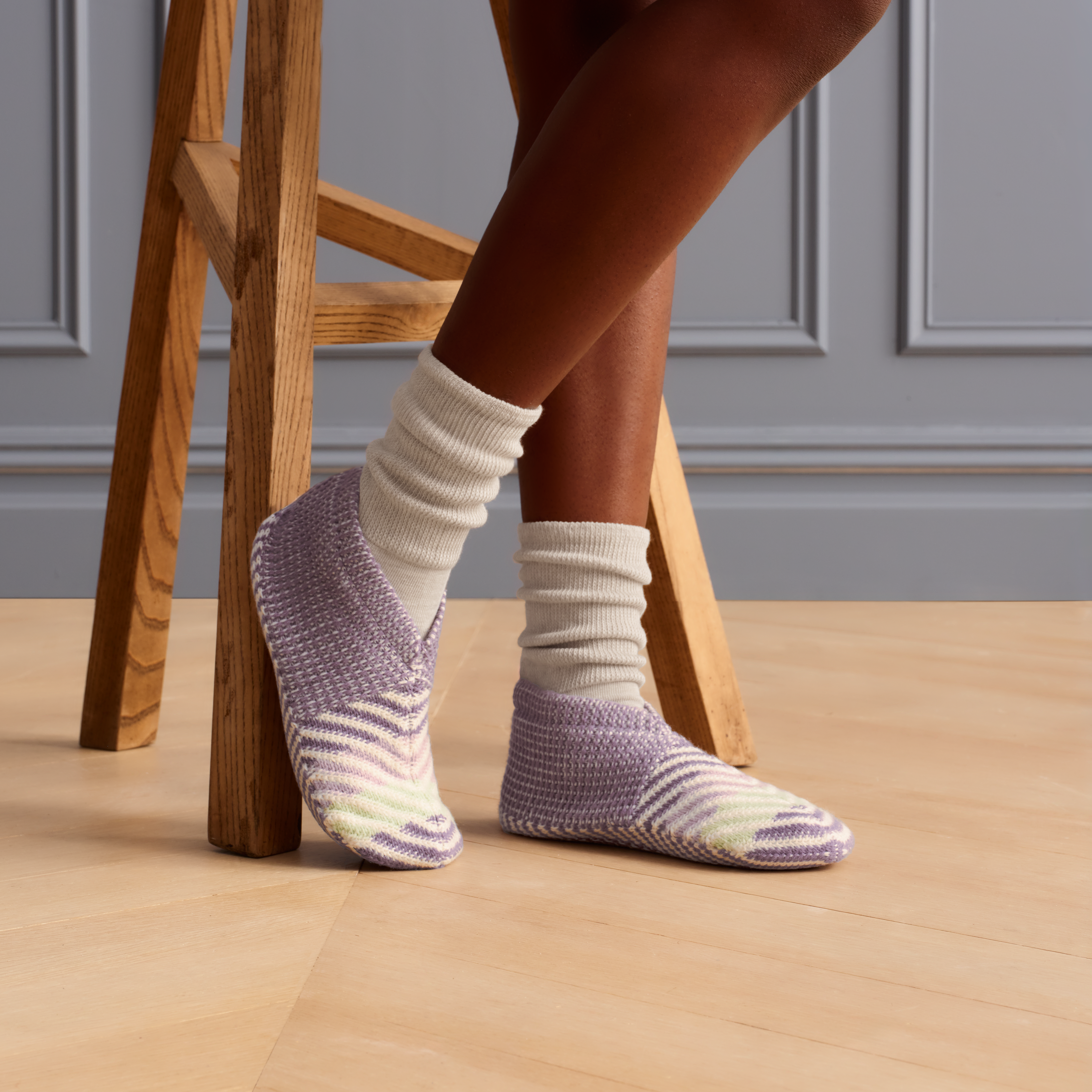 Women's Gripper Slipper (2)